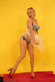 Cooking Catastrophes | Pin-Up WOW!